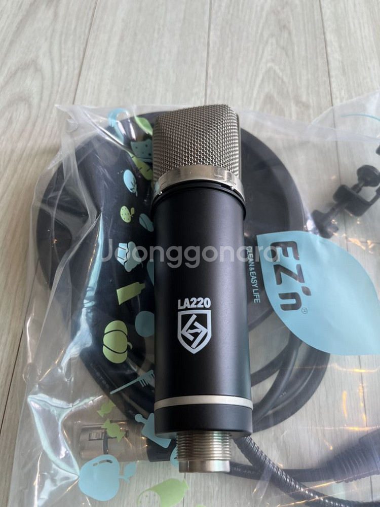 Lauten Audio 라우텐 LA220 콘덴서마이크--0
