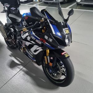 r1000r 18년식 급쳐합니다.