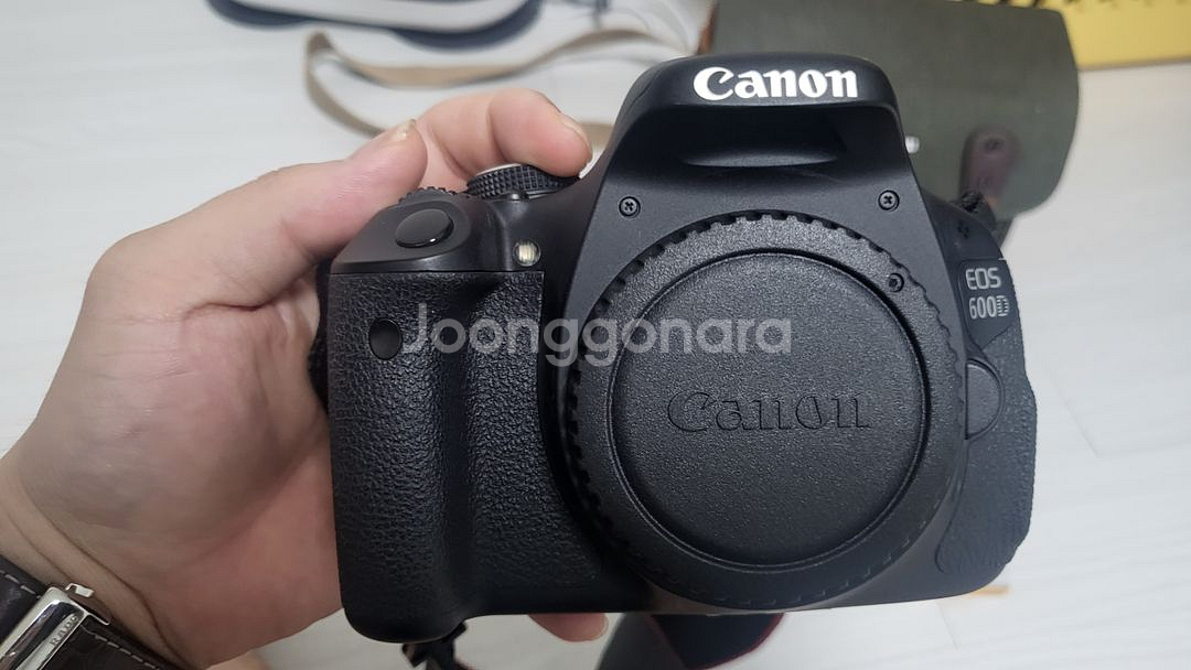 캐논 CANON DSLR 600d 판매합니다.(가격인하--1