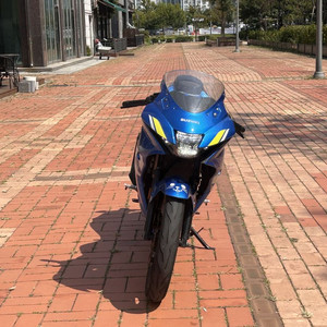 스즈키 gsx-r 125cc 19년식 저렴히 판매합니다