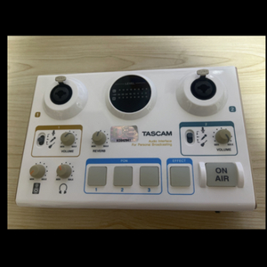 오인페 오디오인터페이스 Tascam us-42 정품판매