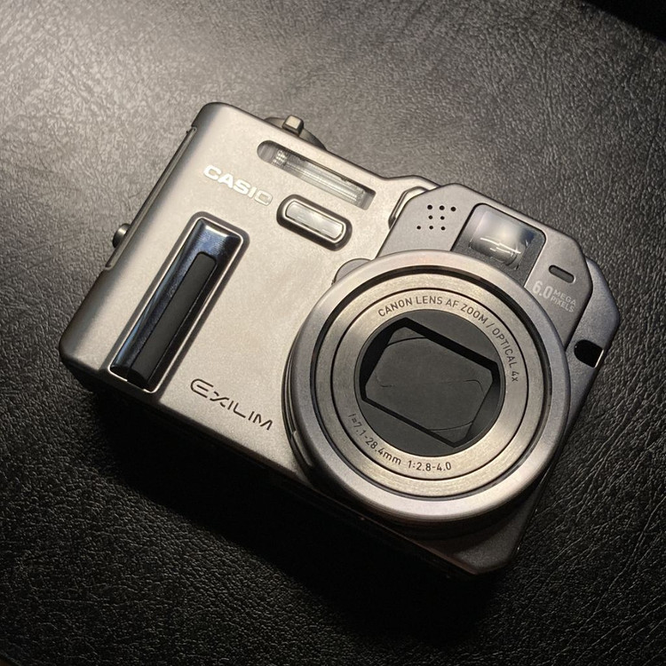 카시오 엑슬림 P600 디카--3