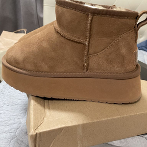 호주 ugg 울트라 미니 플랫폼 오즈웨어 새거 판매합니