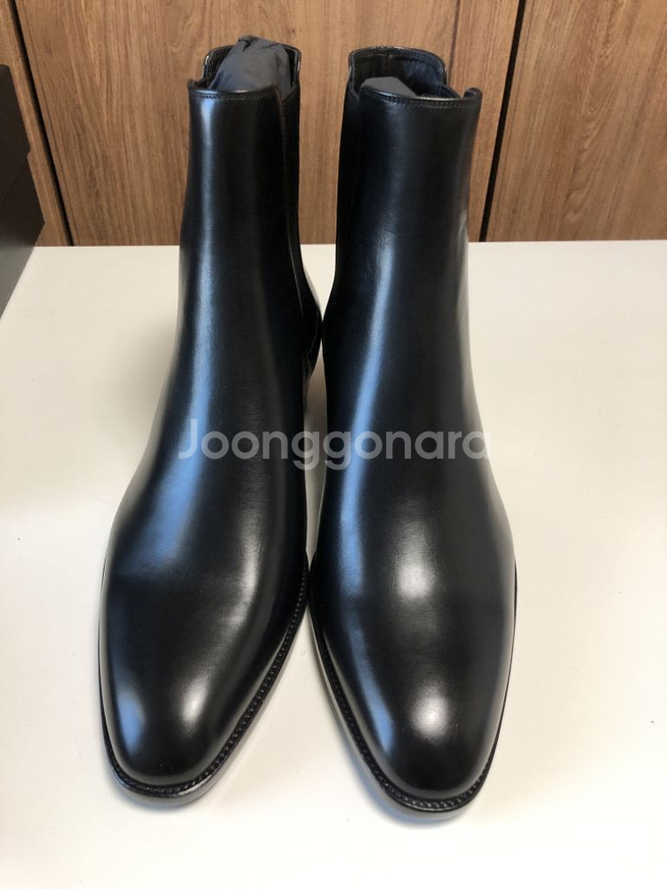 생로랑 와이어트 에디 첼시부츠 40모델 새상품 팝니다!--1