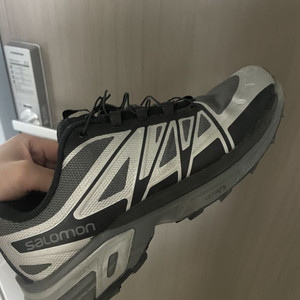 살로몬 윙스 260