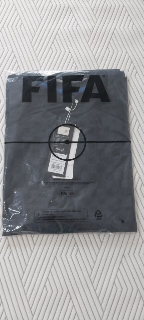 [새상품] 메쉬 세미 오버핏 티셔츠 FIFA(무료배송)