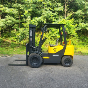 두산 D25S-3 디젤 2.5톤 중고지게차 (더블타이어