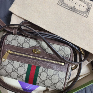 구찌 오피디아 GG 수프림 미니숄더백 517350