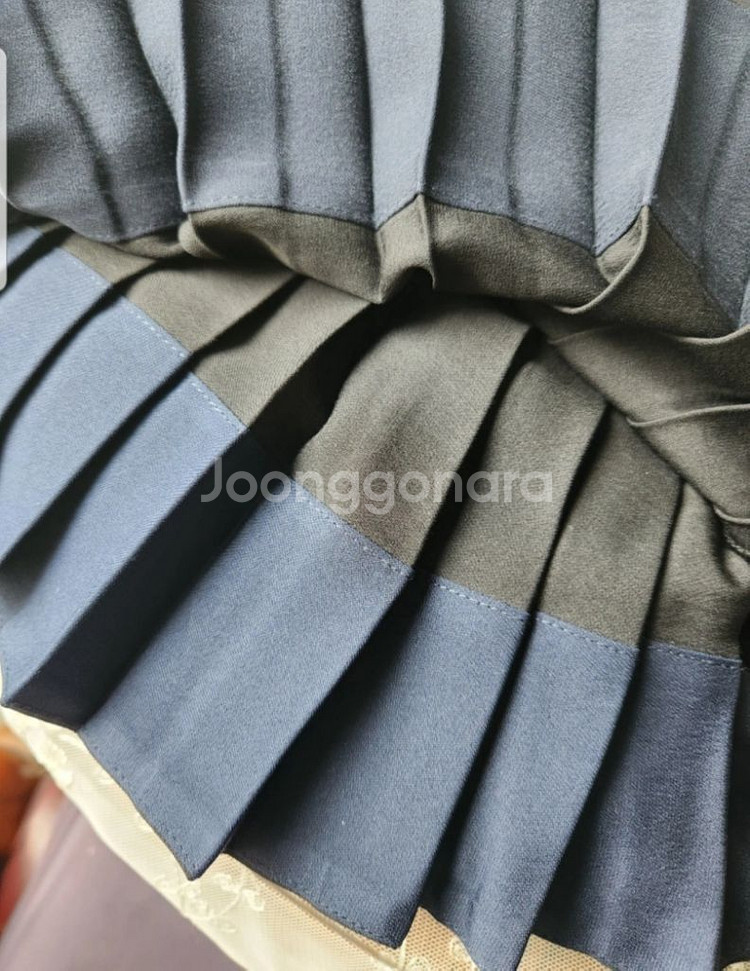 띠어리 실크 스커트(미착용--1