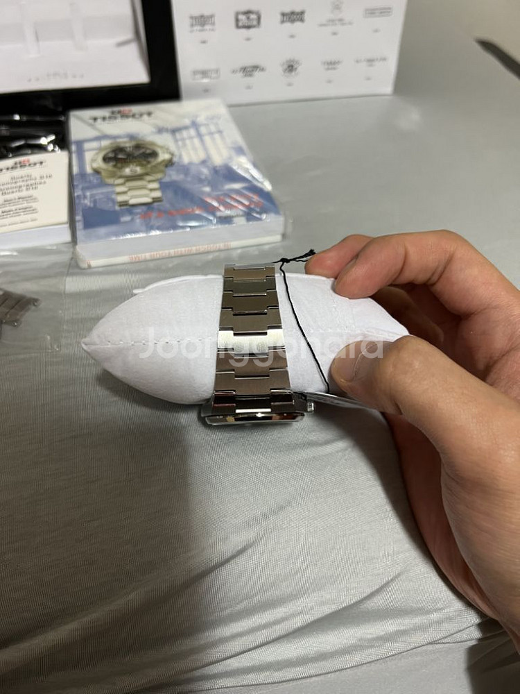 티쏘 PRX 쿼츠 40mm 검판 민트급 풀박 최저가--3