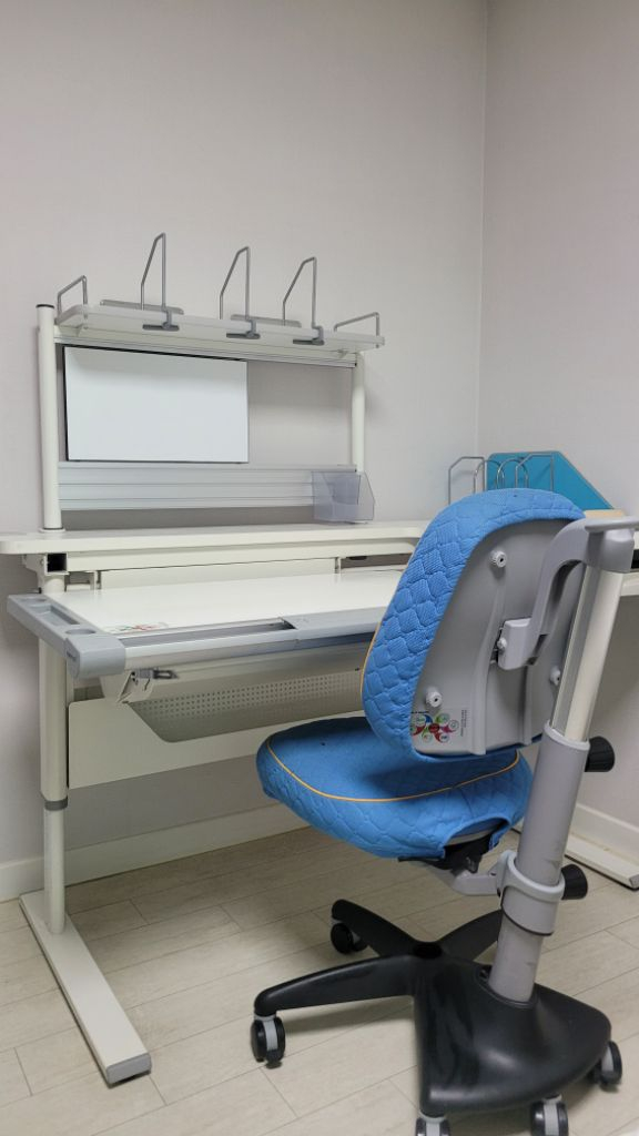 컴프프로 1400 책상--1