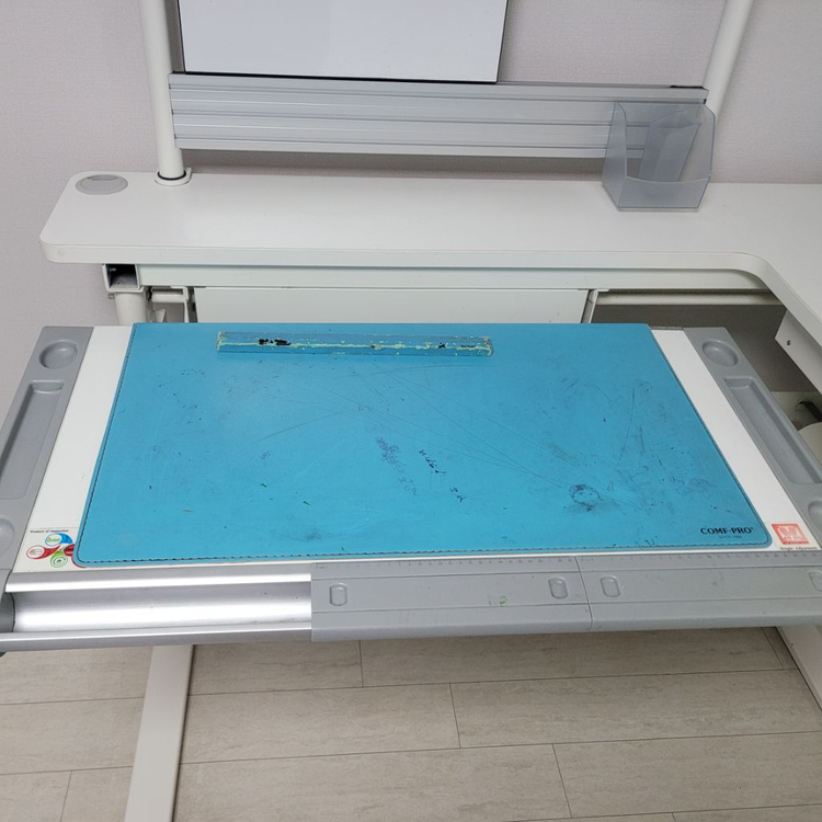 컴프프로 1400 책상--2