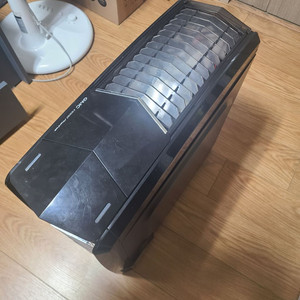 게이밍 컴퓨터 판매합니다 i7 7700 1080ti