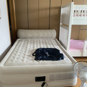 인텍스 프리미움 벨벳 에어베드(헤드포함) 퀸사이즈 전동