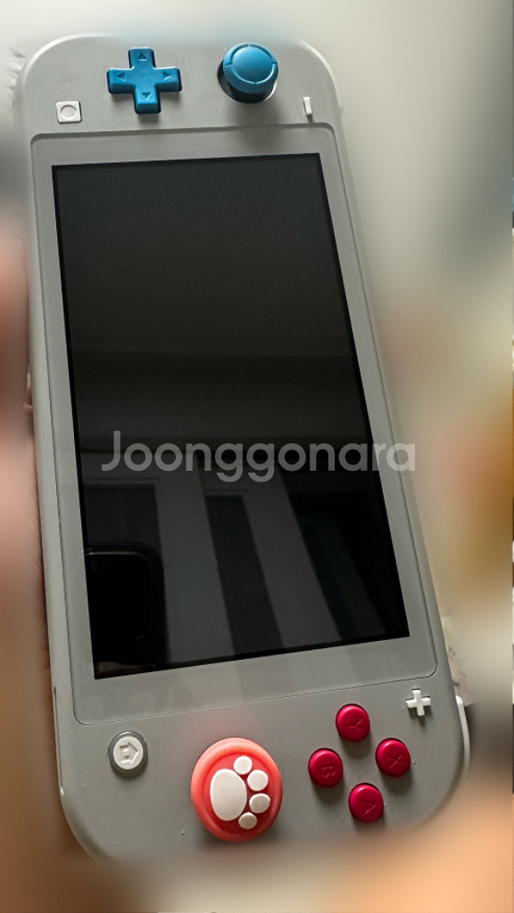 [닌텐도] 스위치라이트 + 동숲 팝니다(충전기포함)--6