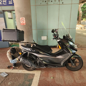 방금폐지한 따끈한 2023 uhr125 18450km