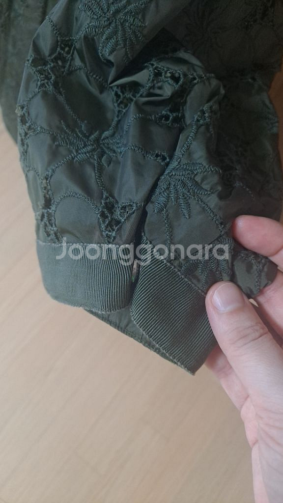몽클레어 자켓 카키 1사이즈 새제품--6