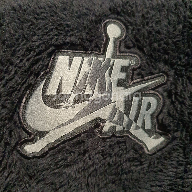 JORDAN WINGS SHERPA SOLID XL--3