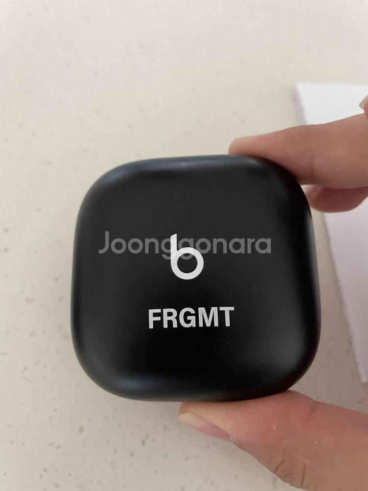 [OS] 프라그먼트 x 비츠 핏 프로 블랙--2