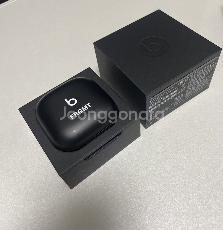 [OS] 프라그먼트 x 비츠 핏 프로 블랙--5