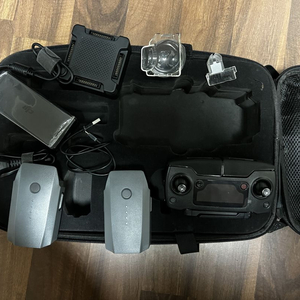DJI 매빅프로 본체외 구성품 팝니다.