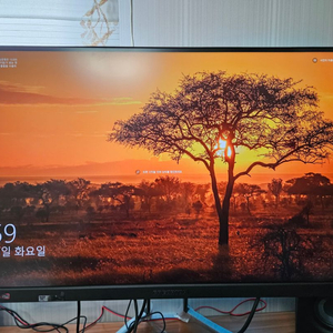 에이서 프레데터 XB323QK 4k 144hz 모니터