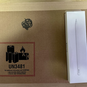 아이패드프로6 12.9 wifi 256실버+펜슬 미개봉