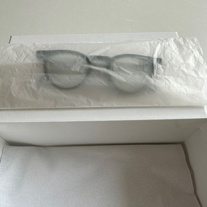 젠몬 마르지엘라 안경 새상품급