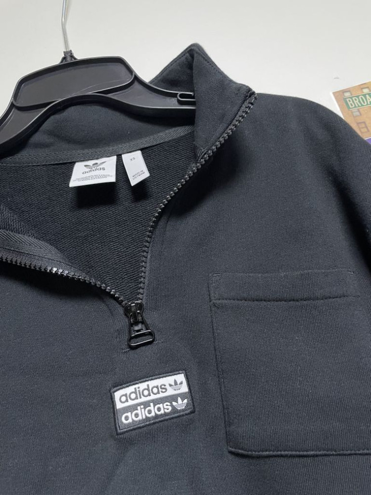 아디다스 반집업 크롭맨투맨--1