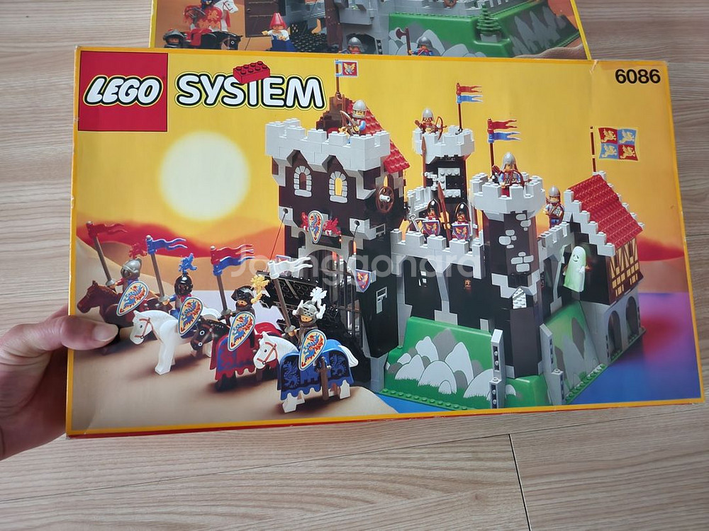 레고 올드캐슬 6086비룡성,6081유령의성 판매합니다--1