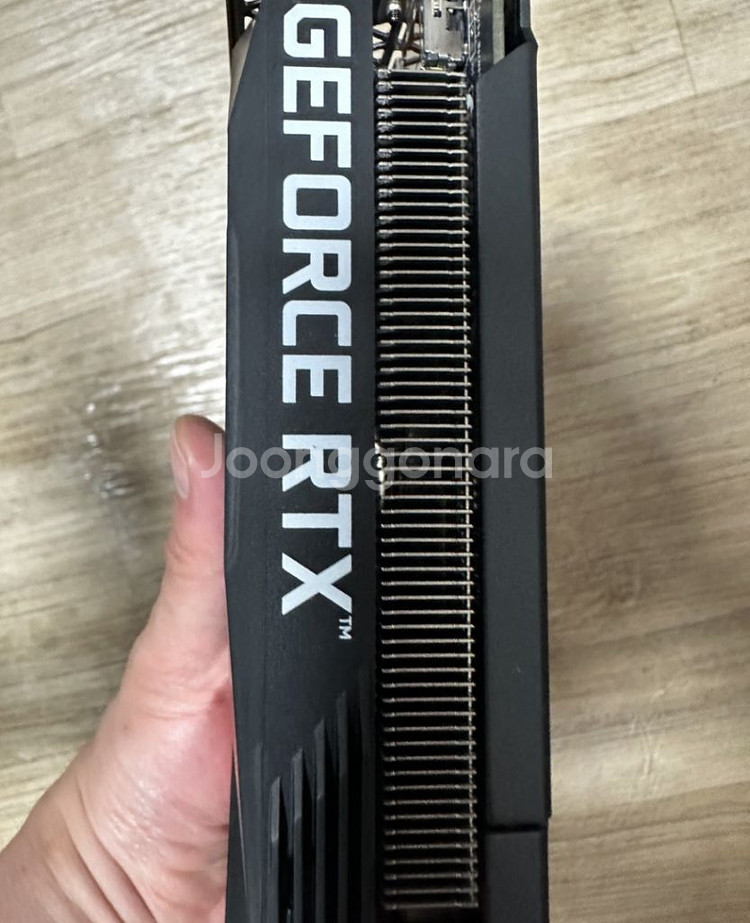 컬러풀 토마호크 3060ti 팝니다 (급처)--1