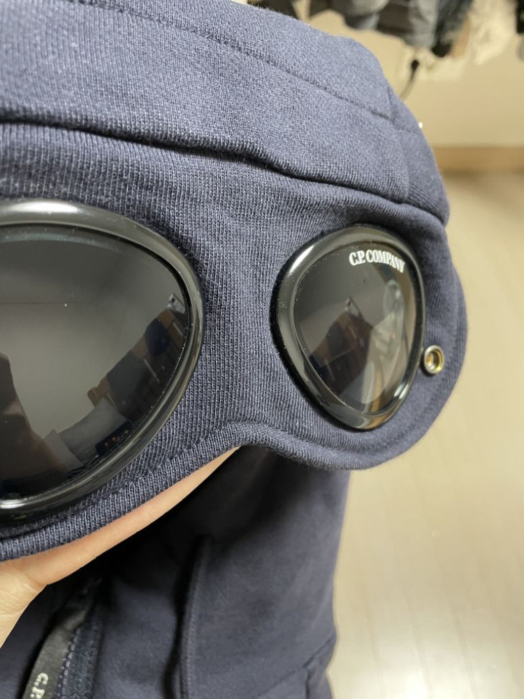 cp컴퍼니 다이애그널 후드집업--3