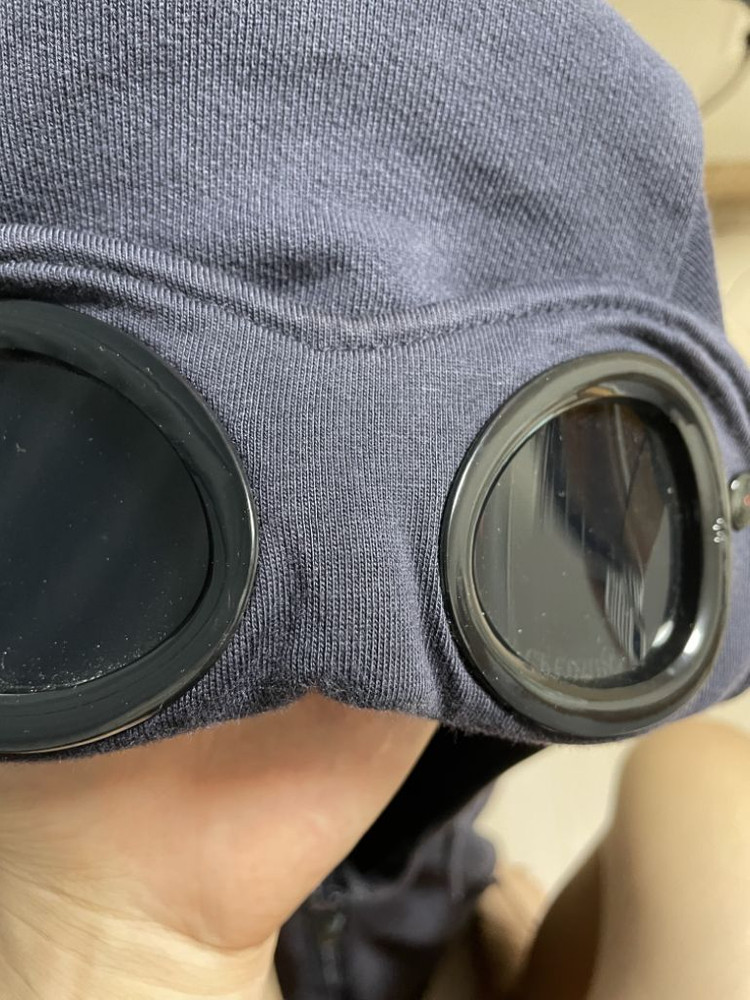 cp컴퍼니 다이애그널 후드집업--2