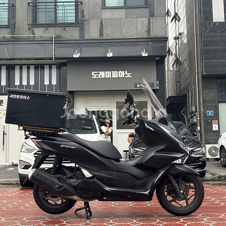 pcx125 22년식 블랙 차량 판매합니다--4