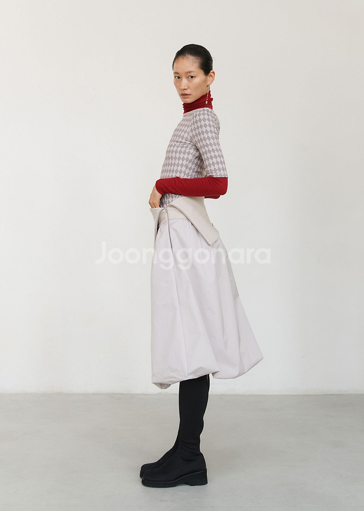 아모멘토 amomento 23 fw 볼륨 스커트--4