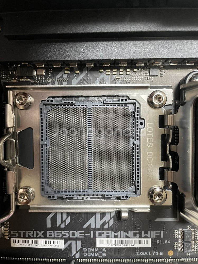 ASUS ROG STRIX B650E-I 메인보드 팜--2
