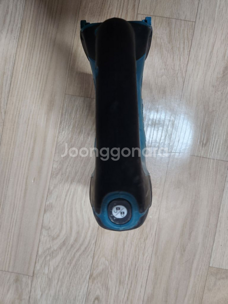 마끼다 18V 충전 직쏘 본체 DJV182--2