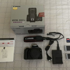 캐논 eos 200d2 바디 (배터리, 스트랩 등등)