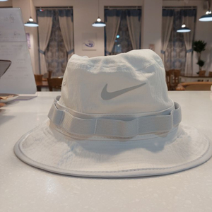 나이키 부니 버킷햇 56cm s/m 택포 1.9만