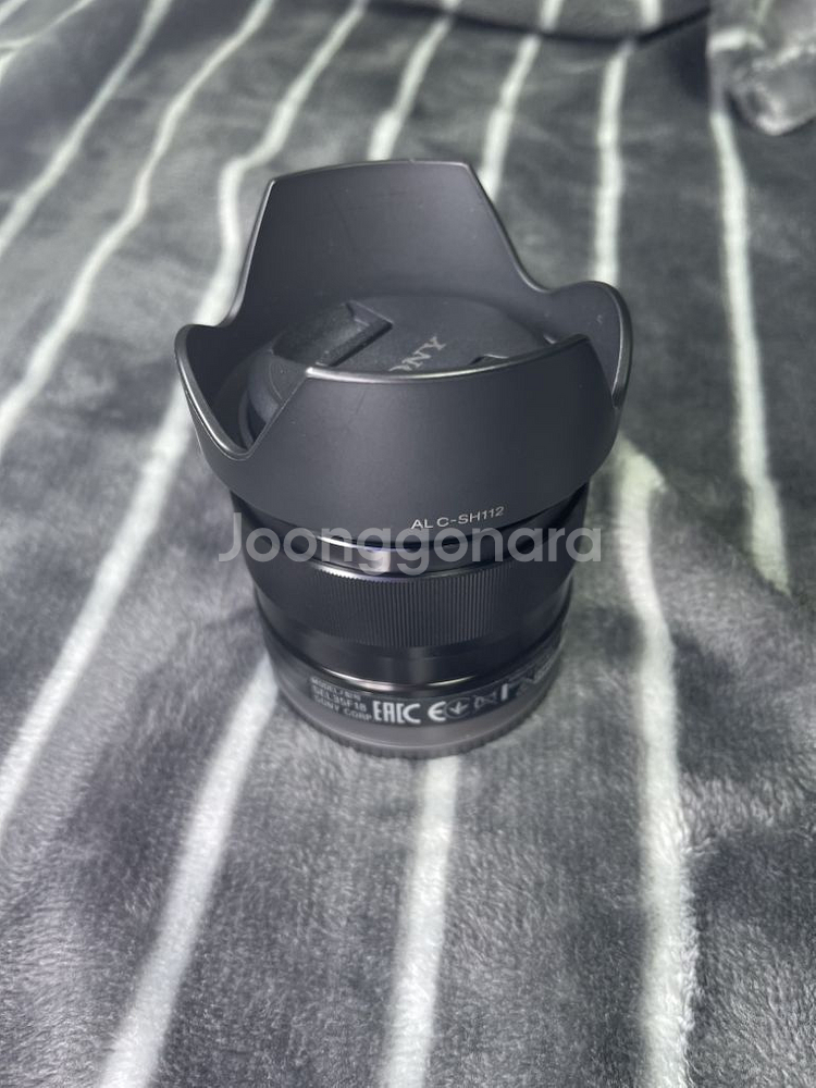 Sony E 35mm F1.8 oss--0