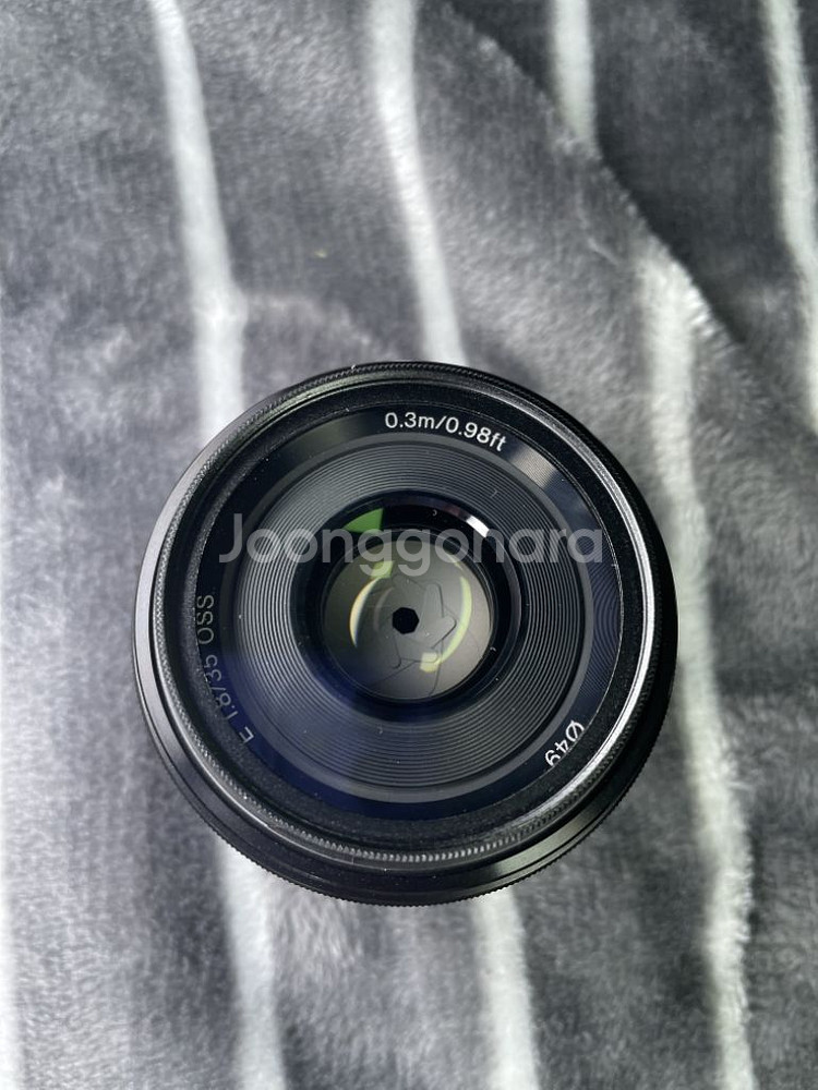 Sony E 35mm F1.8 oss--2