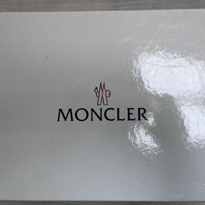 몽클레어 새신발