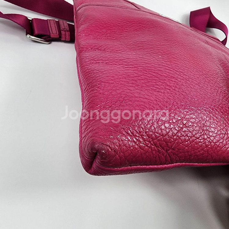 정품 투미 크로스백--6