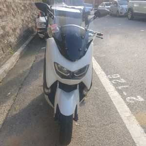 Nmax125 화이트 22년식