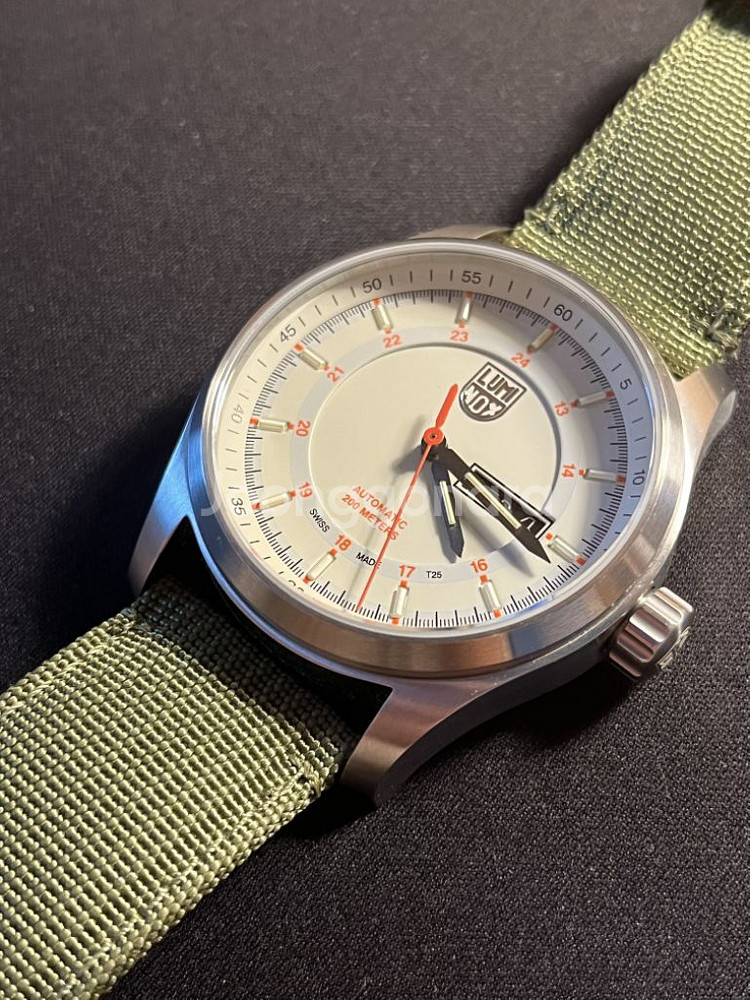 루미녹스 아타카마 필드 오토매틱 44mm--1