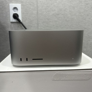 맥스튜디오 M1 Max 32ram 2TB ssd