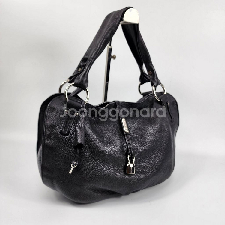 정품 셀린느 숄더백 개런티카드유 상태최상 거의새거--1