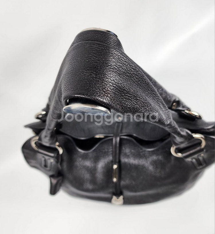 정품 셀린느 숄더백 개런티카드유 상태최상 거의새거--6