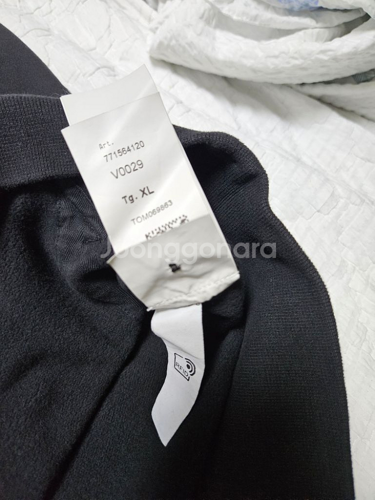 스톤아일랜드 22FW 후드티 블랙--2