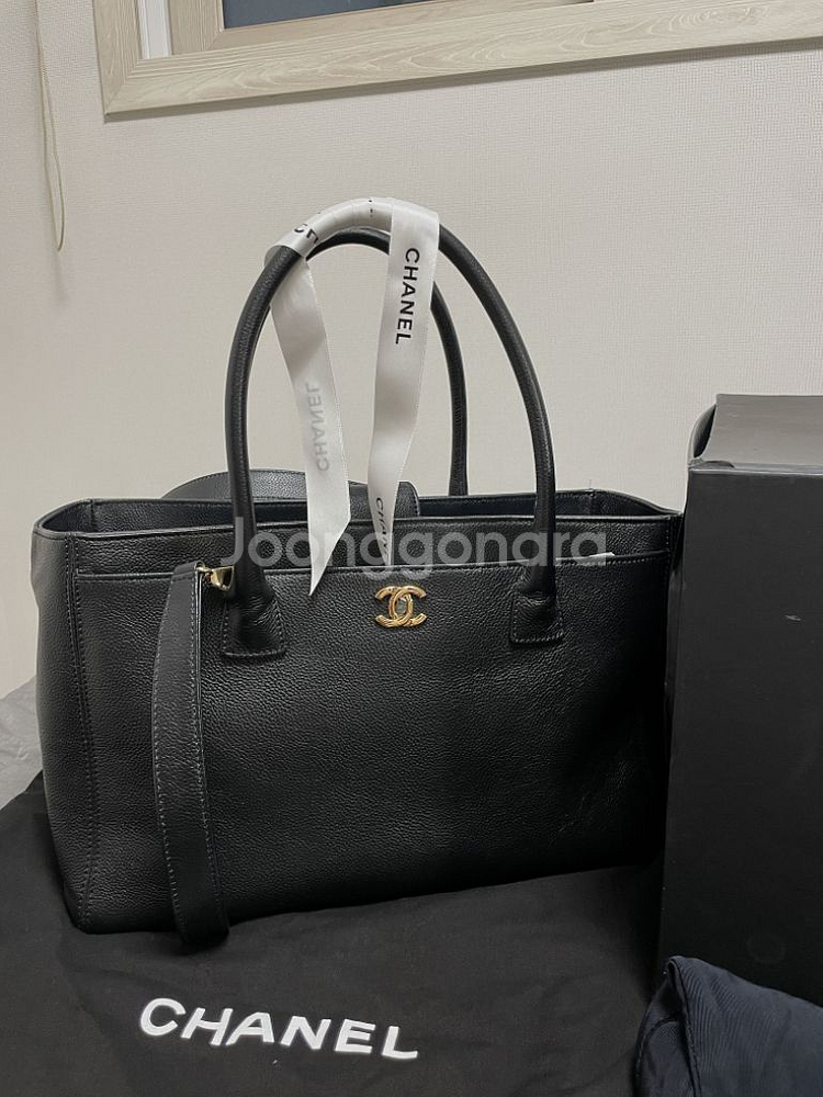 샤넬 서프백 금장 18번대--0